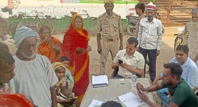 कुशीनगर में फार्मर रजिस्ट्री कैंप, आधार लिंक कर पाएं सरकारी योजनाओं का लाभ
