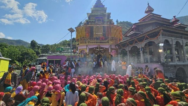 देहरादून के बरकोटी में भैरव देवता के नवनिर्मित मंदिर की प्राण प्रतिष्ठा, उमड़ी श्रद्धालुओं की भीड़
