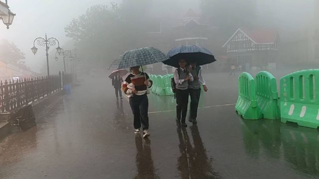 Punjab Weather: पंजाब में फिर बदला मौसम, जालंधर में छाए घने बादल; मौसम विभाग ने जारी किया ऑरेंज अलर्ट
