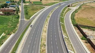 इस खबर में प्रतीकात्मक तस्वीर लगाई गई है।
