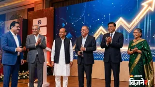 अदाणी ग्रीन एनर्जी मार्च के अपने निचले स्तर से 52 प्रतिशत से अधिक चढ़ा