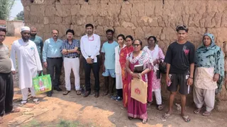 जांच टीम। फोटो जागरण