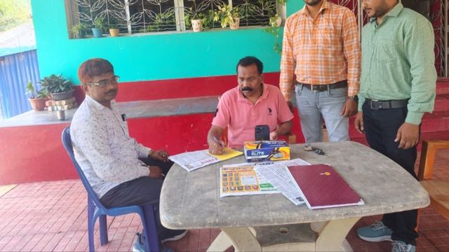 कहीं ऑनलाइन चलेगा काम, तो कहीं स्कूल आने का फरमान; भागलपुर में जनगणना कर रहे शिक्षकों की अटेंडेंस पर भ्रम