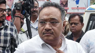 शमिक भट्टाचार्य ने कहा- बंगाल में अब नहीं होगी हिंसा (फोटो-एएनआइ)