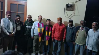 सिरमौर की शीना पंचायत में जनप्रतिनिधि निर्विरोध चुन लिए गए। जागरण