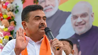 मुख्यमंत्री पद के लिए सुवेंदु अधिकारी मजबूत दावेदार। (पीटीआई)