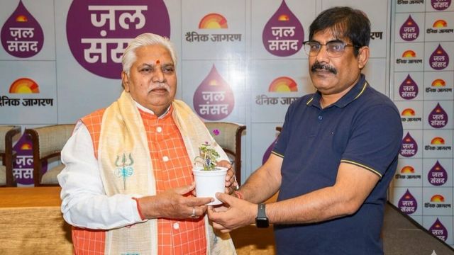 https://www.jagranimages.com/images/2026/05/06/article/image/prem-1778028265570_v.jpg