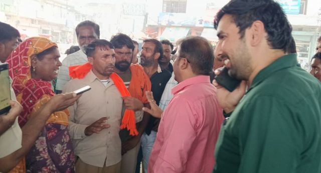पानीपत के समालखा में लगा गंदगी का अंबार, सफाई कर्मचारियों की हड़ताल से शहर बेहाल
