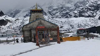 गुरुवार को किए 17 हजार 500 यात्रियों ने बाबा के दर्शन। फाइल