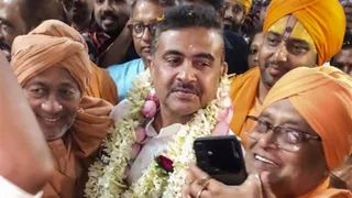सुवेंदु अधिकारी सोमवार को करेंगे पहली प्रशासनिक बैठक। (पीटीआई)
