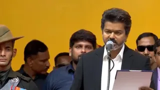 नए सीएम के शपथग्रहण समारोह में चेन्नई के गेंदबाज का डुप्लीकेट