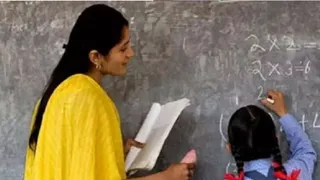 पढ़ाई के साथ बच्चों को तनाव से बचने के गुर सिखाएंगे स्कूल (फाइल फोटो)