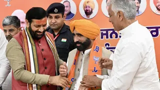 भाजपा में शामिल हुए CM भगवंत मान के चचेरे भाई। फोटो एक्स