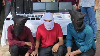 पुलिस की गिरफ्त में आए आरोपित। फाइल फोटो
