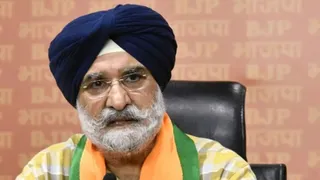 एलजी ने 'वॉक टू वर्क' संस्कृति को बढ़ावा देने पर जोर दिया। फाइल फोटो