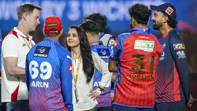 लगातार 4 हार से पंजाब किंग्‍स के खेमे में मची खलबली, फ्रेंचाइजी ने सोशल मीडिया पर लगाई ये गुहार