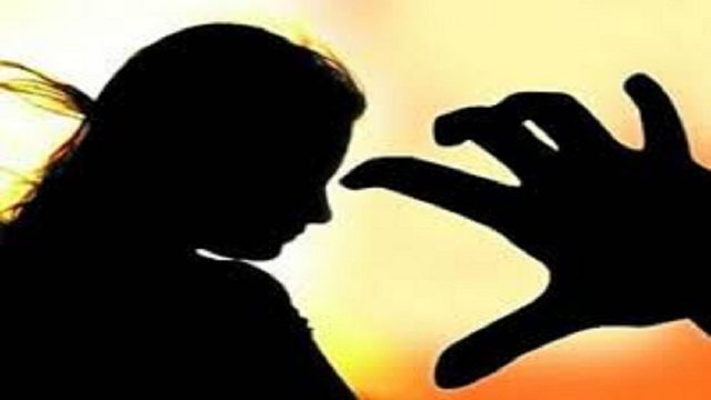 जामताड़ा में मवेशी चराने गई महिला से दुष्कर्म, शिकायत मिलते ही पुलिस ने आरोपित को दबोचा
