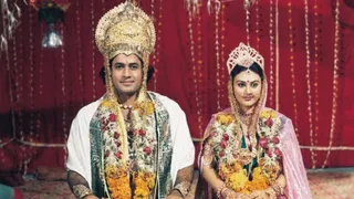राम और सीता के फेरे के वक्त गाया गया आइकॉनिक गाना। फोटो क्रेडिट- एक्स