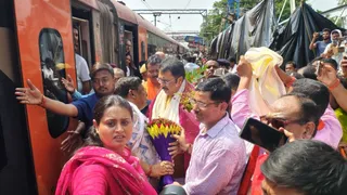 श्रेयसी सिंह की अगुवाई में कार्यकर्ताओं ने प्रदेश अध्यक्ष का किया स्वागत। (जागरण)