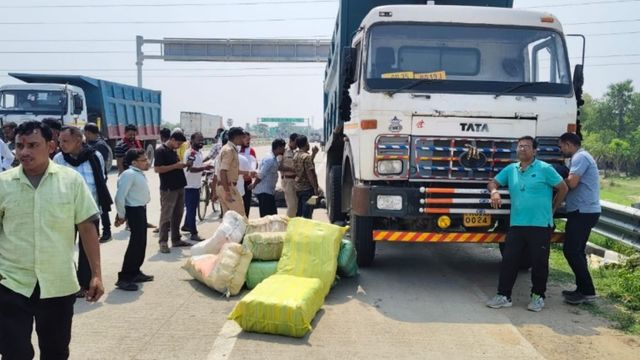 गया में हाईवा के तहखाने से 2.10 क्विंटल गांजा बरामद, 2 ड्राइवर गिरफ्तार
