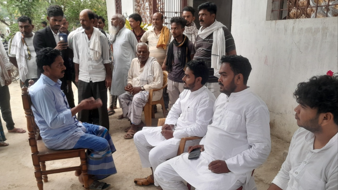सीवान में सास की हत्या कर पंखे से लटकाया शव, आंगनबाड़ी सेविका बहू और बेटा गिरफ्तार
