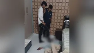 व्यक्ति को बंधक बनाकर बेरहमी से पीटा।