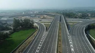 फरीदाबाद-नोएडा-गाजियाबाद की सीधी और सुगम कनेक्टिविटी हो जाएगी बल्कि यहां से देहरादून एक्सप्रेसवे तक का सफर मिनटों में तय हो सकेगा। फाइल फोटो