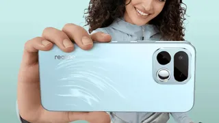 Realme का 8,000mAh बैटरी वाला नया 5G फोन, 50MP Sony कैमरा और 144Hz डिस्प्ले