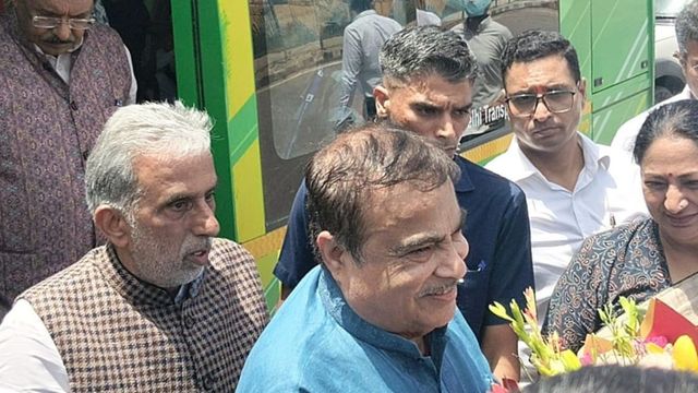अब आसान होगा नोएडा-फरीदाबाद का सफर, नितिन गडकरी ने शाहपुर एक्सेस कंट्रोल सिक्स लेन हाईवे का किया निरीक्षण 
