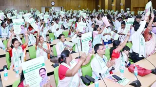 सहायक आचार्य बने पारा शिक्षकों का कम सेवाकाल, आगे भी होगी बहाली। (फोटो: जागरण)