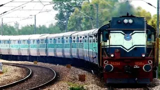 छपरा से चलने वाली ट्रेनों के बदले रूट