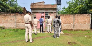 इसी मकान में चल रही थी अवैध गन फैक्ट्री। फोटो जागरण