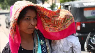 मौसम विभाग ने जताई संभावना 21 मई को दिन में झुलसाती गर्मी और शाम को आंधी-बारिश-ओले।