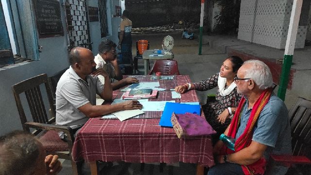 धनबाद में 80 लाख का सोना लेकर गायब हुआ ज्वेलर्स का स्टाफ, लावारिस मिली कार; दो एंगल से जांच कर रही पुलिस