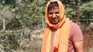 आम की बागवानी से हर साल कमा रहा लाखों रुपये