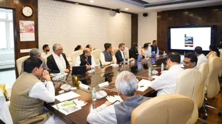 सीएम मोहन यादव ने की गूगल क्लाउड इंडिया के अधिकारियों के साथ बैठक।