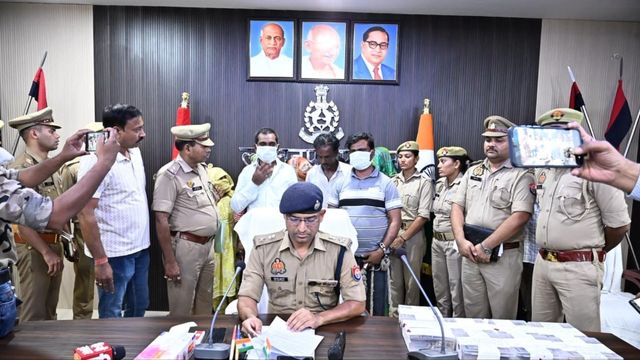 नशीले लड्डू खिलाकर ‘कंगाल’ करने वाली लुटेरी दुल्हन के गिरोह का पर्दाफाश, ललितपुर पुलिस ने आठ को किया गिरफ्तार
