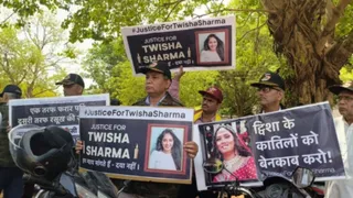 पूर्व सैनिकों ने निकाली बाइक रैली।