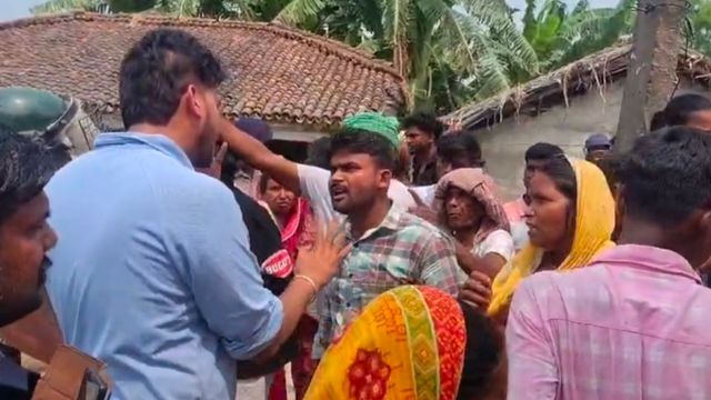 चनपटिया में अतिक्रमण हटाने गई टीम पर हमला, चालक की पिटाई और अधिकारियों से बदसलूकी
