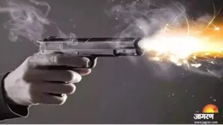 प्रयागराज के मुट्ठीगंज में हिस्ट्रीशीटर की गोली मारकर हत्या कर दी गई।