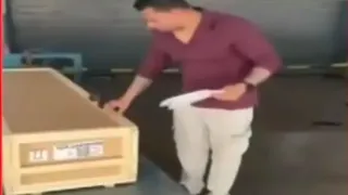 गांव पहुंचा ओडिशा के मजदूर का पार्थिव शरीर। फोटो जागरण