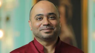 मित्रा ने न्यूजलॉन्ड्री की नौ महिला पत्रकारों पर टिप्पणी की थी
