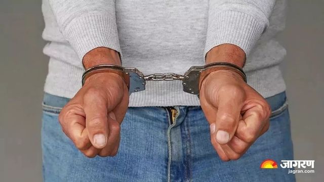 लोहरदगा में 9 साल की बच्ची से लगातार दरिंदगी करता रहा मौसा, हालत बिगड़ी तो अस्पताल छोड़ भागा; बस स्टैंड से दबोचा गया