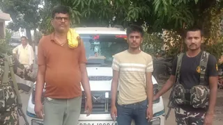 भोजपुर में 28 किलो गांजे के साथ पिता-पुत्र गिरफ्तार, सिकरहटा पुलिस की बड़ी कार्रवाई