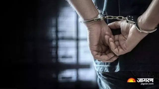 चंदौली में ऑटो में सवारियों से टप्पेबाजी करने वाले गिरोह का पर्दाफाश, तीन बदमाश गिरफ्तार
