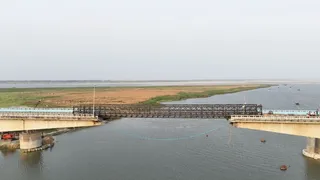 विक्रमशिला ब्रिज पर बेली ब्रिज बनकर तैयार। फोटो जागरण