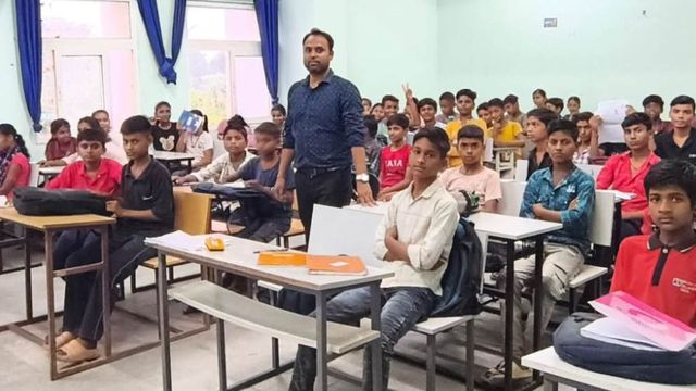 बेगूसराय में बच्चों के सपनों को मिली उड़ान, पहल योजना के तक दी जा रही मुफ्त JEE-NEET कोचिंग
