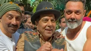 धर्मेंद्र को याद कर रो दिए बॉबी देओल/ फोटो- Instagram