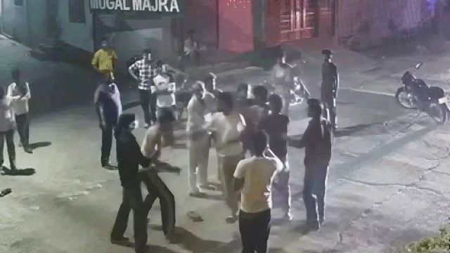 करनाल में 50 रुपये के विवाद में गंडासी से हमला, वारदात के बाद से एक युवक लापता; परिजनों ने जताई अनहोनी की आशंका
