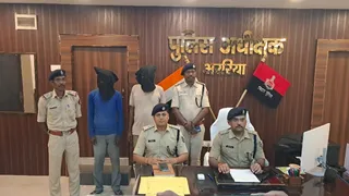 फर्जीवाड़ा में आरोपी गिरफ्तार। फोटो जागरण